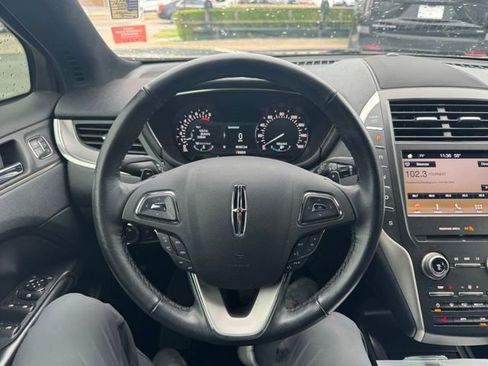 Used 2017 Lincoln MKC Premiere FWD image 10