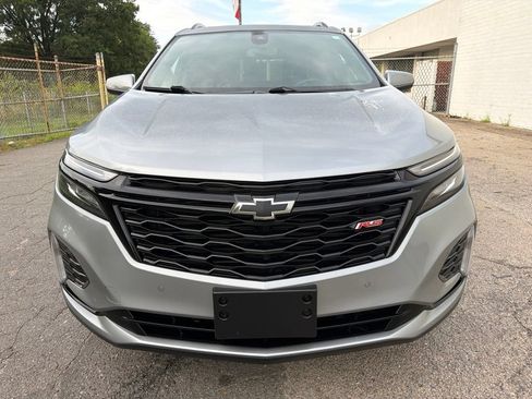 Used 2024 Chevrolet Equinox RS w/ LPO, Floor Liner Package FWD image 7