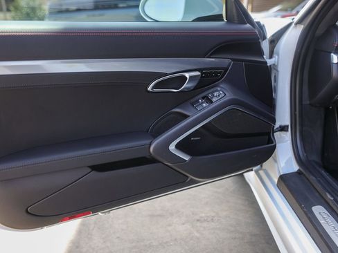 Certified 2025 Porsche 718 Cayman S RWD image 33
