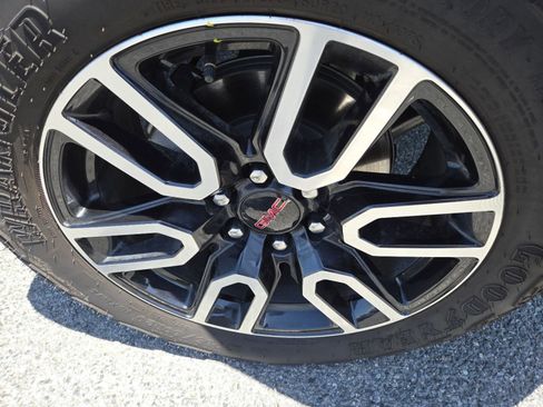 Used 2026 GMC Sierra 1500 AT4 w/ AT4 Premium Package image 16