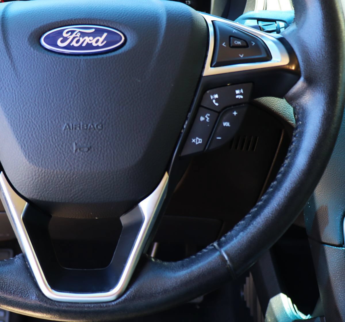 Used 2020 Ford Edge SEL AWD/4WD image 57