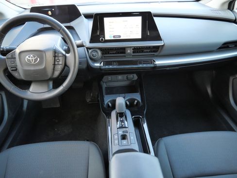 Certified 2025 Toyota Prius LE image 11