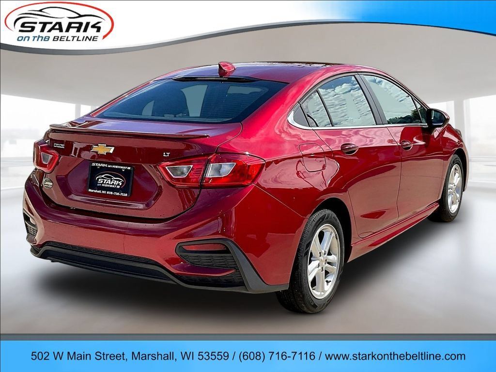 Used 2017 Chevrolet Cruze LT w/ Convenience Package FWD image 6