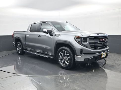 Used 2024 GMC Sierra 1500 SLT w/ SLT Premium Plus Package image 3