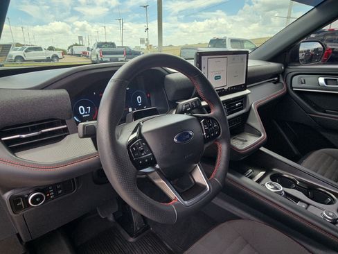 Used 2025 Ford Explorer ST-Line w/ Premium Package RWD image 16