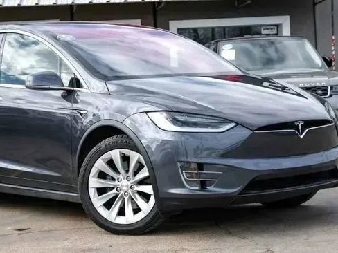 Used 2018 Tesla Model X 100D image 11