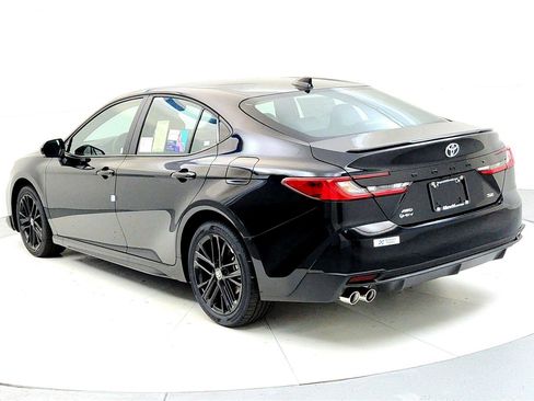 New 2026 Toyota Camry SE image 4