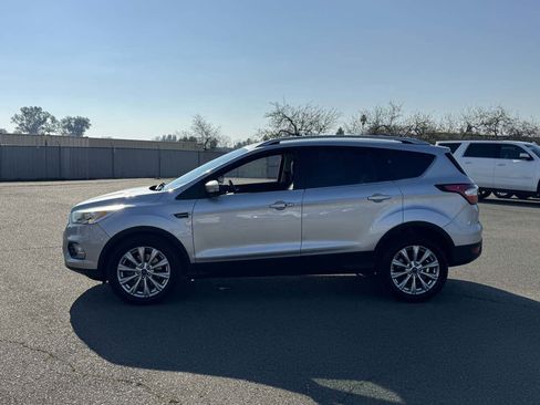 Used 2018 Ford Escape Titanium image 7
