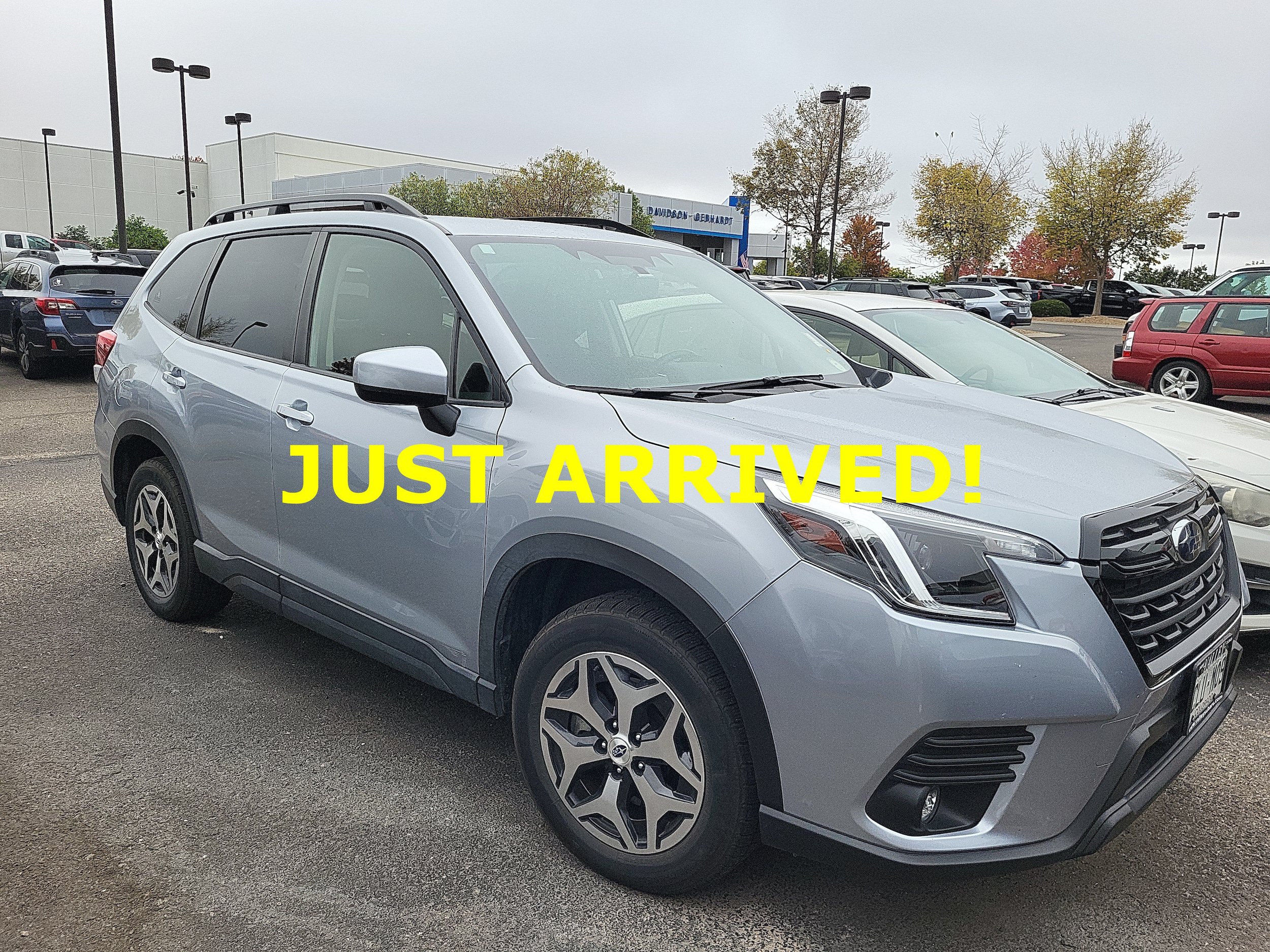 Used 2024 Subaru Forester Premium AWD/4WD image 3