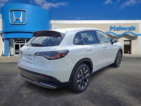 New 2026 Honda HR-V EX-L image 3