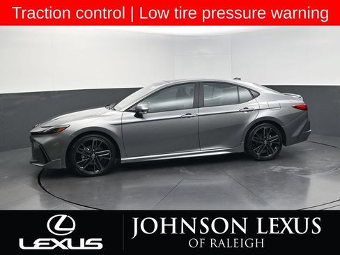 Used 2025 Toyota Camry XSE FWD image 2