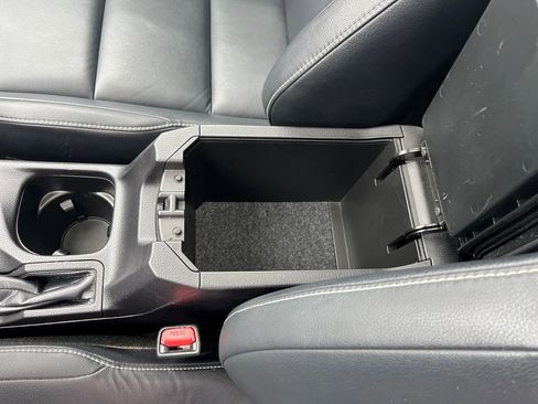 Certified 2016 Toyota RAV4 Limited image 25