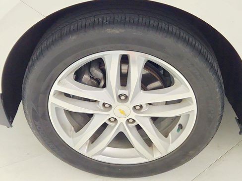 Used 2019 Chevrolet Equinox Premier AWD/4WD image 10