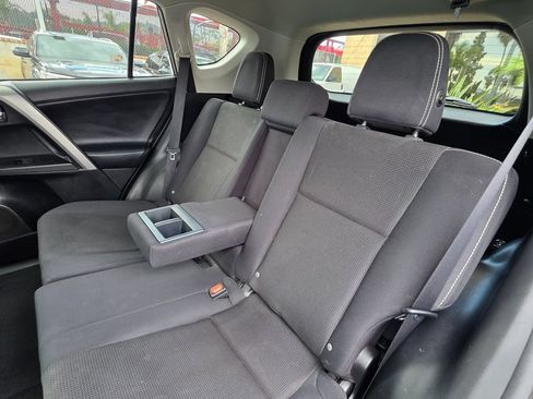 Used 2016 Toyota RAV4 XLE FWD image 25