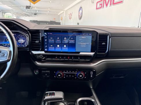 Certified 2022 Chevrolet Silverado 1500 RST AWD/4WD image 20