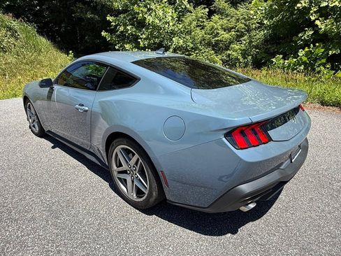 Used 2024 Ford Mustang Coupe RWD image 8