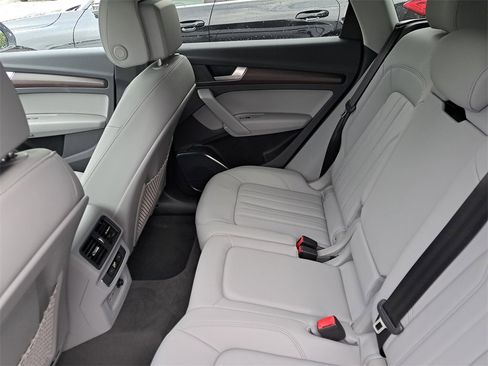 Certified 2022 Audi Q5 2.0T Premium image 27