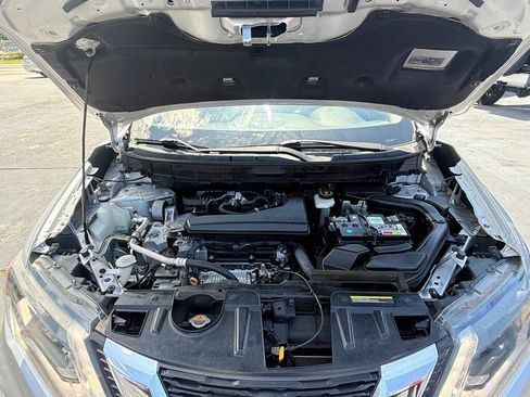 Used 2017 Nissan Rogue S FWD image 30