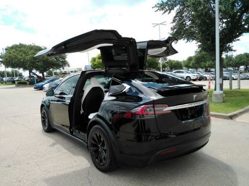 Used 2020 Tesla Model X AWD/4WD image 15