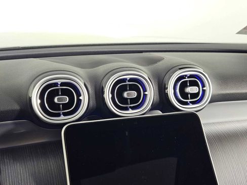 New 2025 Mercedes-Benz GLC 350e 4MATIC image 39