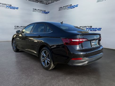 Used 2022 Volkswagen Jetta SE image 7