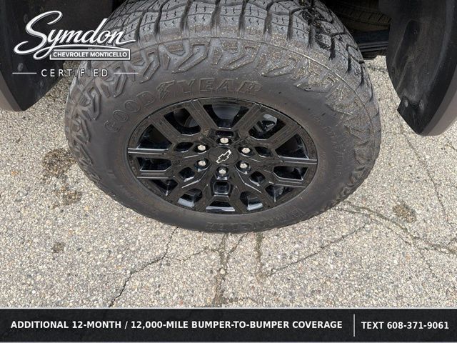 Used 2025 Chevrolet Colorado Trail Boss AWD/4WD image 22