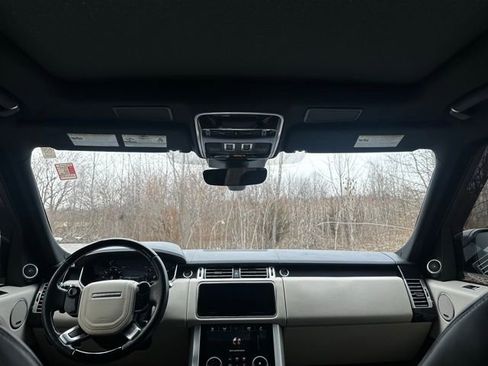 Used 2020 Land Rover Range Rover HSE image 28