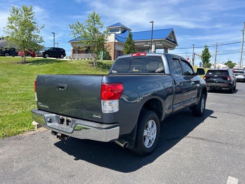 Used 2010 Toyota Tundra 4x4 Double Cab image 5