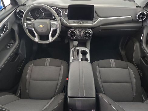 Used 2025 Chevrolet Blazer LT image 25