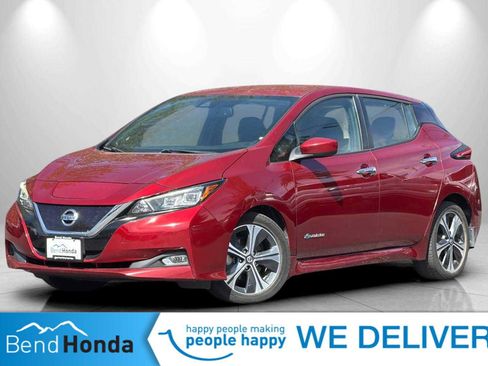 Used 2018 Nissan Leaf SV w/ SV Technology Package FWD image 1