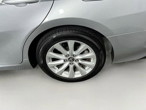 Used 2019 Toyota Camry L image 23