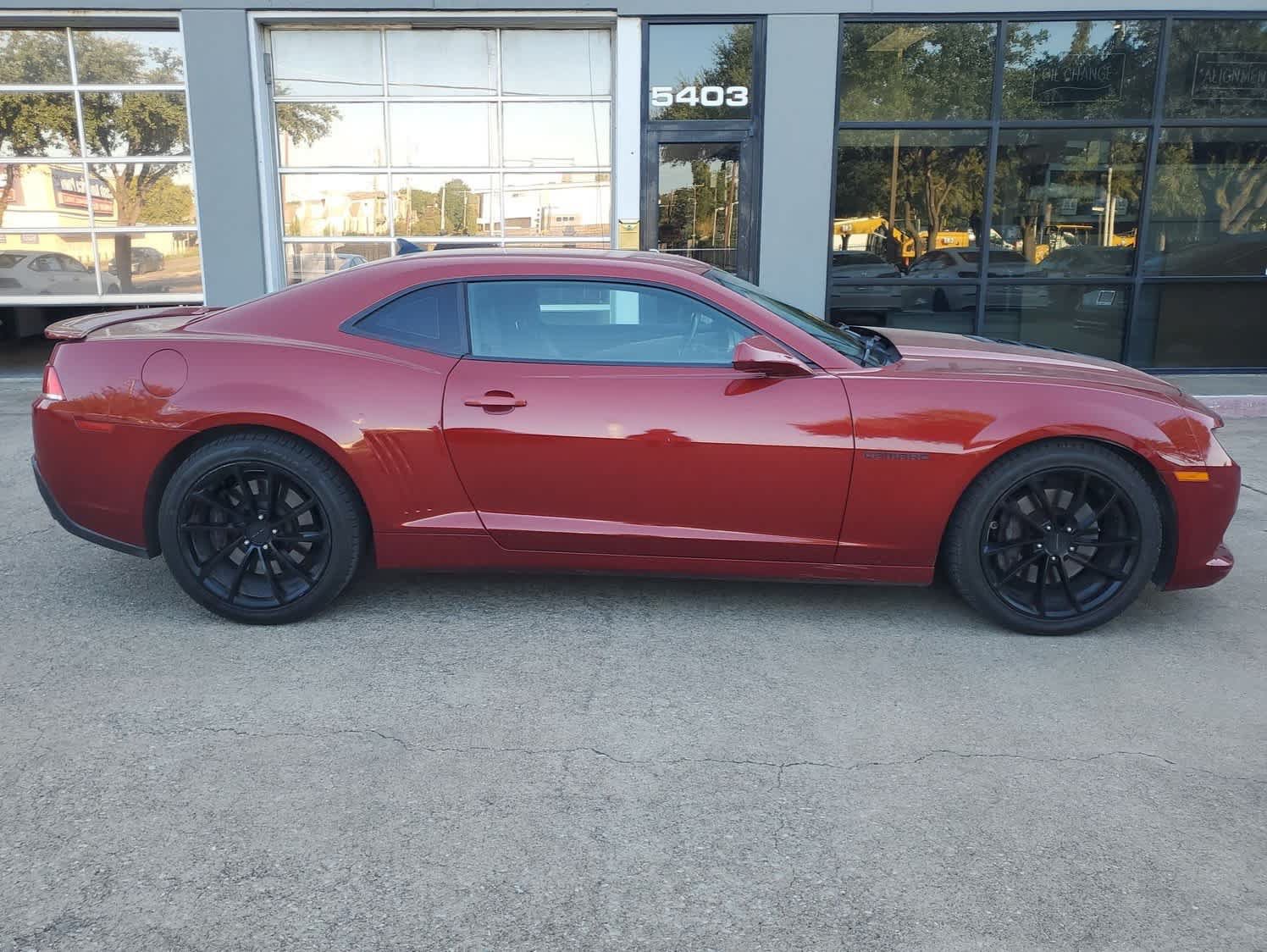 Used 2015 Chevrolet Camaro SS RWD image 7