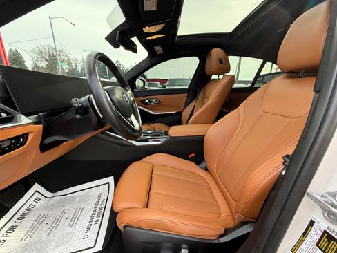 Used 2023 BMW 330i xDrive Sedan w/ Convenience Package image 7