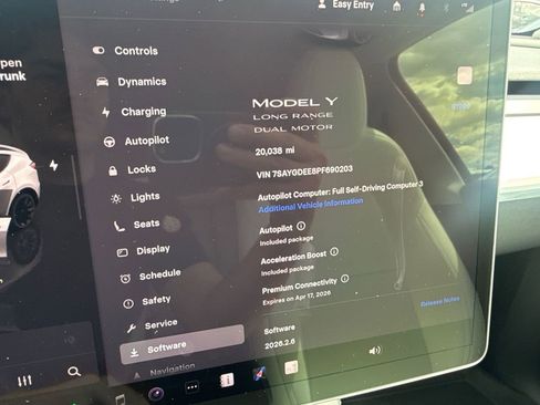 Used 2023 Tesla Model Y Long Range image 5
