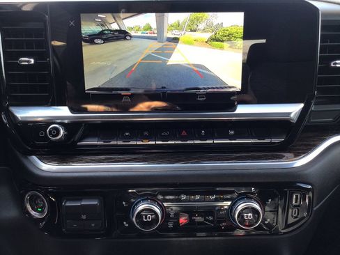Used 2022 GMC Sierra 1500 Elevation AWD/4WD image 27