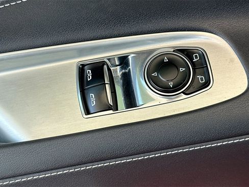 Used 2024 Chevrolet Corvette Stingray Coupe w/ Z51 Performance Package image 14