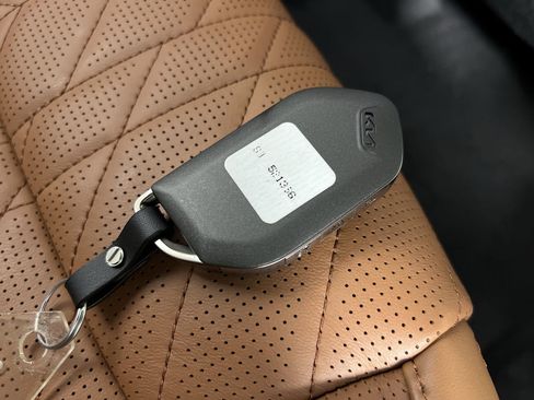 Used 2025 Kia Telluride SX Prestige X-Line image 34