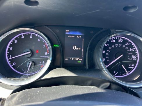 Used 2018 Toyota Camry SE w/ Convenience Package FWD image 23