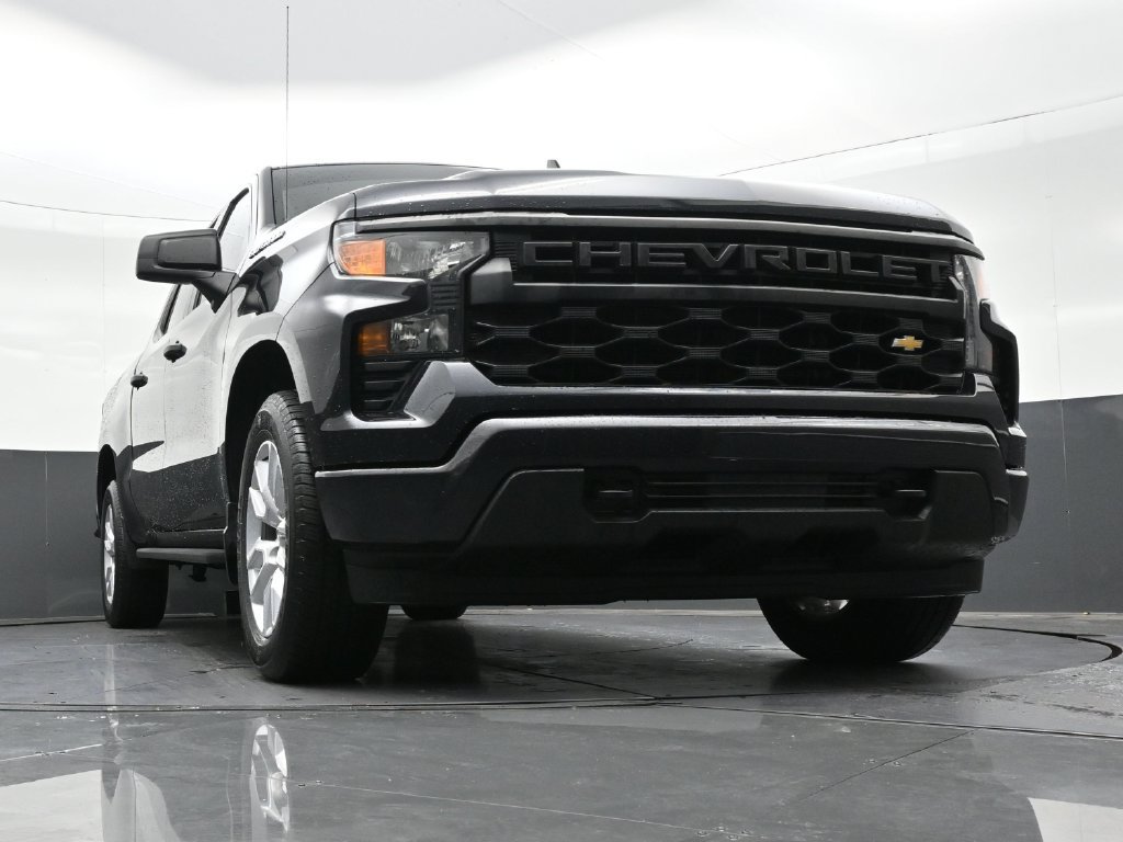 Used 2022 Chevrolet Silverado 1500 Custom RWD image 33