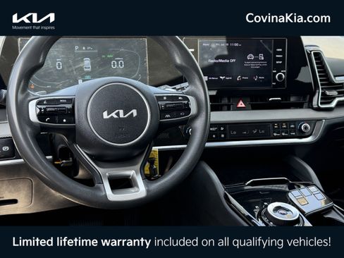 Used 2025 Kia Sportage LX FWD image 23