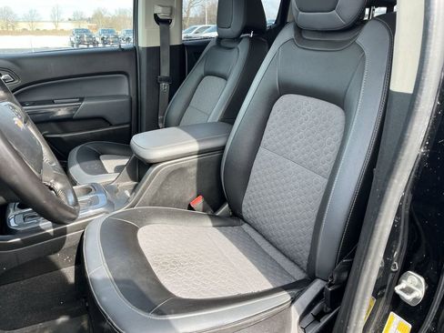 Used 2019 Chevrolet Colorado Z71 image 17