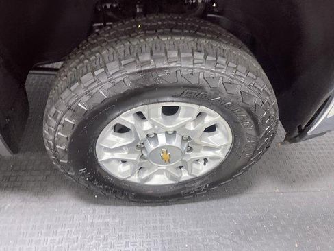 Used 2025 Chevrolet Silverado 2500 LT w/ All Star Edition AWD/4WD image 19