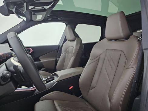 Used 2025 BMW X3 xDrive30i image 8