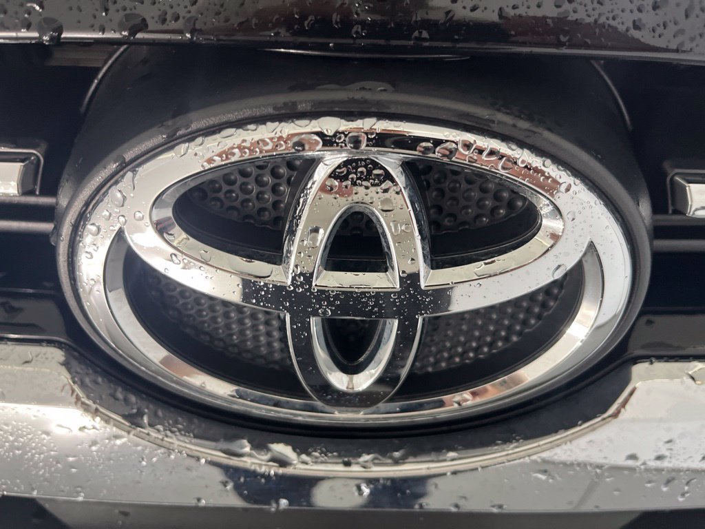 Used 2024 Toyota 4Runner Limited AWD/4WD image 34