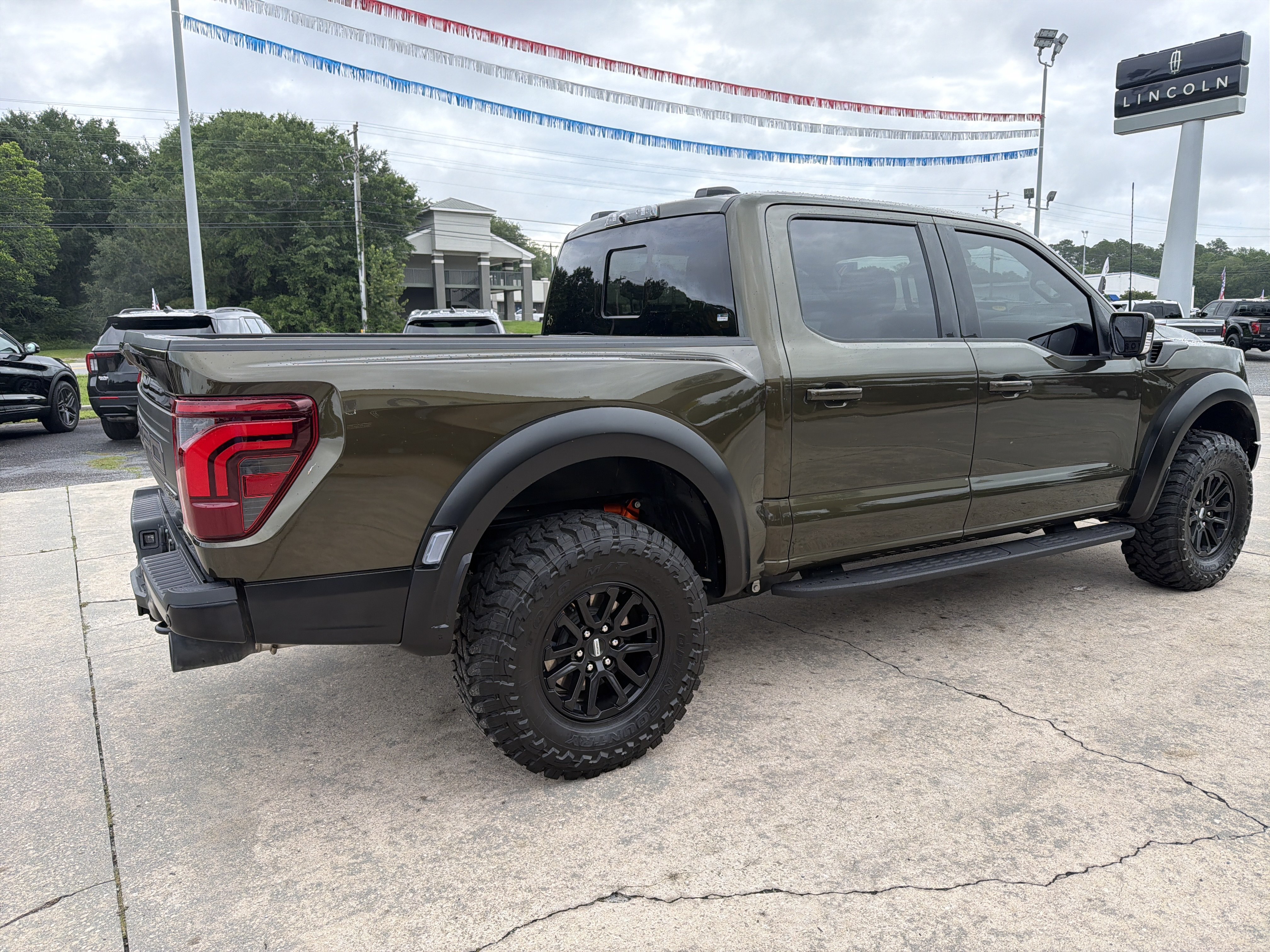 Used 2025 Ford F150 Raptor AWD/4WD image 7