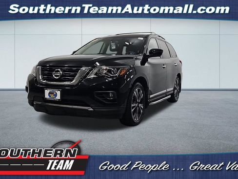 Used 2019 Nissan Pathfinder Platinum AWD/4WD image 1