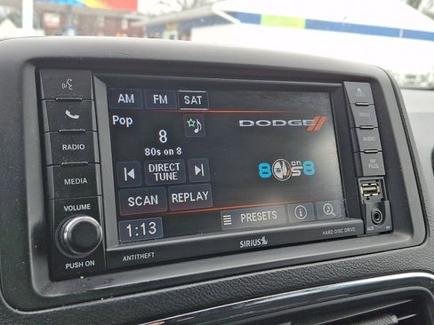 Used 2019 Dodge Grand Caravan SE image 17