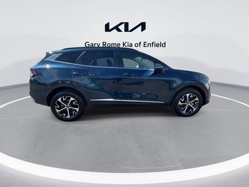 Certified 2025 Kia Sportage EX w/ EX Premium Package AWD/4WD image 9