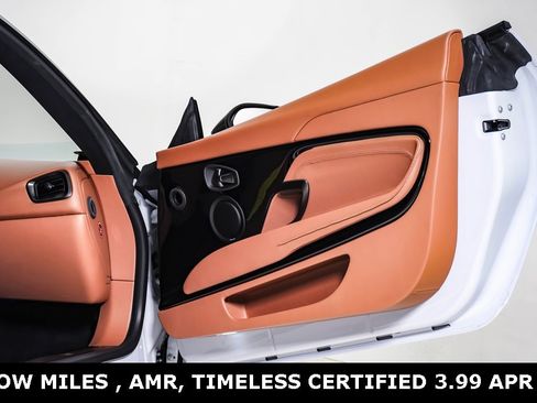 Used 2021 Aston Martin DB11 AMR image 18