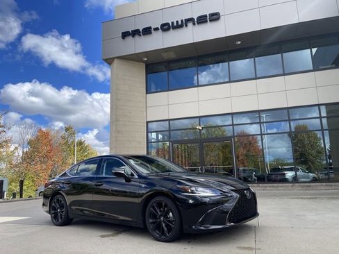 Certified 2025 Lexus ES 300h F Sport image 1